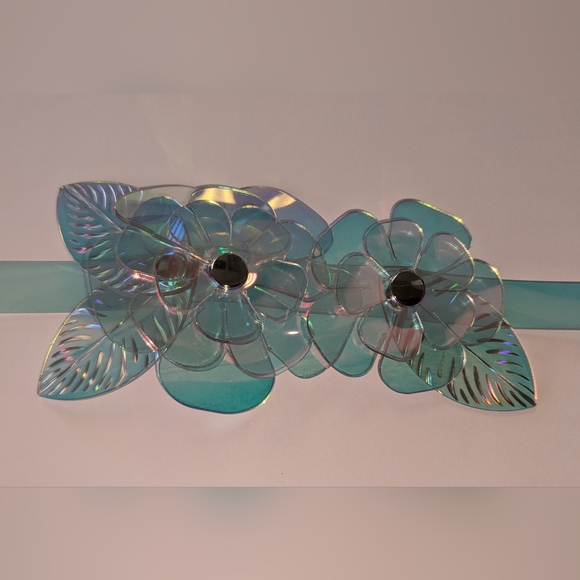 NWT IRIDESCENT FLOWER CHOKER - Picture 3 of 14